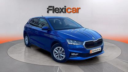 Usado Skoda Fabia 95 HP (69 kW) 2025 Azul Citadino