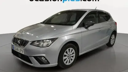 Usado Seat Ibiza XCELLENCE 110 CV (80 kW) 2021 Gris plata Utilitario