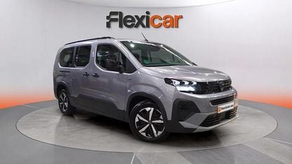 Używany Peugeot Rifter GTi 131 KM (96 kW) 2025 Szary Minivan