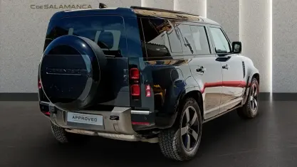 Usado Land Rover Defender SE 249 CV (183 kW) 2025 Gris SUV