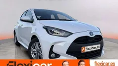Usado 2022 Toyota Yaris Hybrid Active Utilitario | 18.290 € (Precio justo)