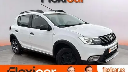 Usado Dacia Sandero Stepway Ambiance 90 CV (66 kW) 2018 Blanco Utilitario