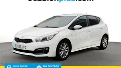 Blanco Usado 2017 Kia Ceed GT Berlina | 11.500 € (Precio justo)