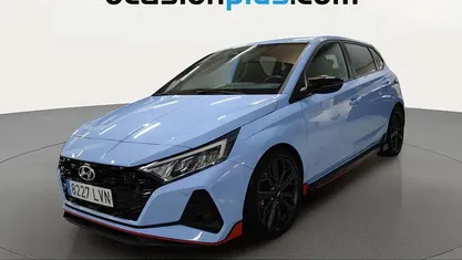 Begagnad Hyundai i20 204 HK (150 kW) 2021 Blå Halvkombi