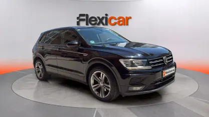 Usado VW Tiguan Edition 125 CV (91 kW) 2018 Negro SUV