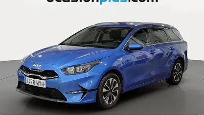 Usado Kia Ceed 101 CV (74 kW) 2025 Azul Utilitario