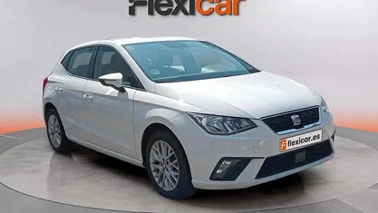 Usado Seat Ibiza CONNECT 95 CV (69 kW) 2019 Blanco Utilitario