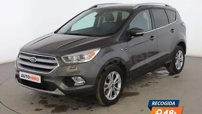 Usado Ford Kuga Titanium 150 CV (110 kW) 2016 Gris SUV