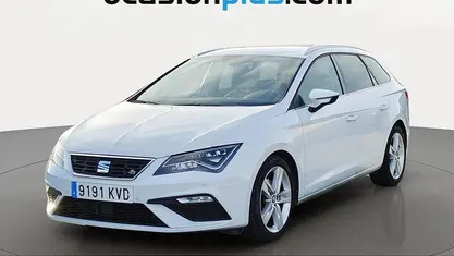 Usado Seat Leon FR 150 CV (110 kW) 2019 Blanco Monovolumen