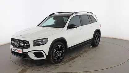 Usado Mercedes GLB200 AMG line 150 CV (110 kW) 2024 SUV
