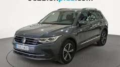 Gris Usado 2023 VW Tiguan Life SUV | 26.667 € (Super precio)