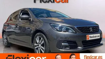 Usado Peugeot 308 Allure+ 131 CV (96 kW) 2018 Gris Familiar