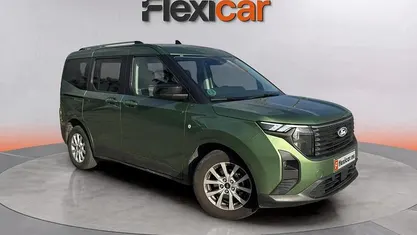 Usado Ford Tourneo Courier Titanium 125 CV (91 kW) 2024 Monovolumen