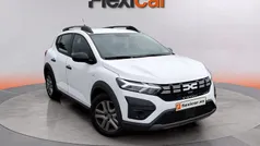 Blanco Usado 2023 Dacia Sandero Essentiel Utilitario | 12.990 € (Precio justo)