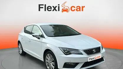 Usado Seat Leon XCELLENCE 150 CV (110 kW) 2019 Blanco Berlina