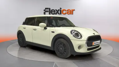 Usado Mini Cooper 136 CV (100 kW) 2019 Beige Utilitario