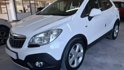 Usado Opel Mokka Selective 140 CV (102 kW) 2012 Blanco SUV
