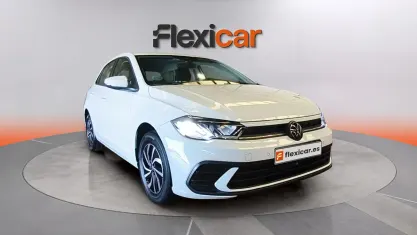 Usado VW Polo Life 95 CV (69 kW) 2023 Blanco Utilitario