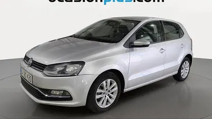 Usado VW Polo Advance 75 CV (55 kW) 2017 Gris plata Utilitario