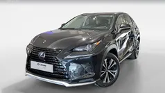 Negro Usado 2021 Lexus NX300h SUV | 27.990 € (Precio justo)