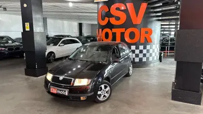 Usado Skoda Fabia Comfort 101 CV (74 kW) 2002 Negro Berlina