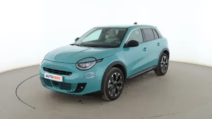 Usado Fiat 600 La Prima 101 CV (74 kW) 2025 Azul SUV