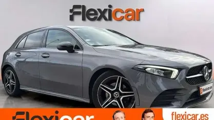 Usado Mercedes A180 AMG 116 CV (85 kW) 2019 Gris Berlina