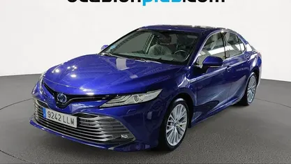 Usado Toyota Camry Luxury 218 CV (160 kW) 2020 Azul Berlina