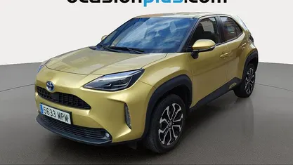 Usado Toyota Yaris Cross Active 116 CV (85 kW) 2024 Oro SUV