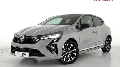 Gris Usado 2025 Renault Clio V Techno Berlina | 19.200 € (Un poco caro)