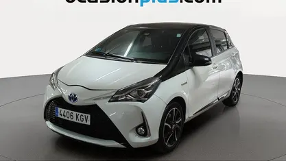 Usado Toyota Yaris Hybrid Edition 100 CV (73 kW) 2018 Blanco Utilitario