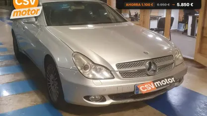Usado Mercedes CLS500 306 CV (225 kW) 2004 Gris Berlina