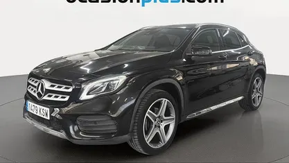 Käytetty Mercedes GLA180 AMG 122 HP (89 kW) 2019 Musta Katumaasturi