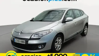 Usado Renault Mégane GrandTour Expression 110 CV (80 kW) 2012 Gris Familiar