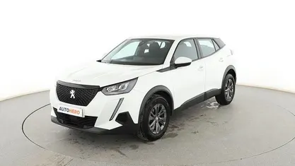 Usado Peugeot 2008 Active 101 CV (74 kW) 2021 Blanco SUV