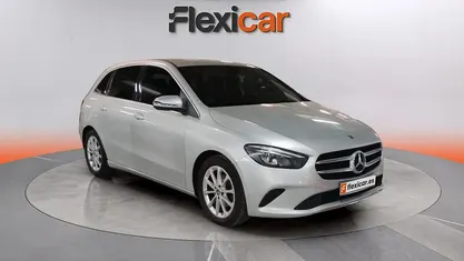 Usado Mercedes B180 116 CV (85 kW) 2019 Gris Monovolumen