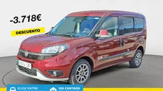 Rojo Usado 2022 Fiat Doblò Trekking Monovolumen | 16.390 € (Precio justo)
