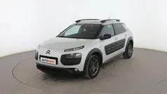 Blanco Usado 2015 Citroën C4 Cactus PureTech Utilitario | 8299 €