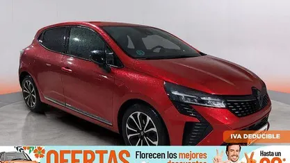 Usado Renault Clio V Techno 90 CV (66 kW) 2024 Rojo