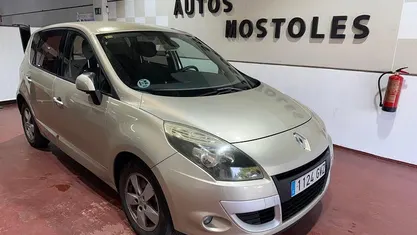 Usado 2010 Renault Scénic III Monovolumen | 5495 € (Buen precio)