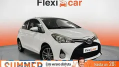 Blanco Usado 2015 Toyota Yaris Active Berlina | 9990 € (Precio justo)