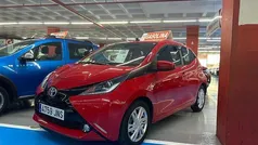 Rojo Usado 2016 Toyota Aygo X-play Utilitario | 9990 € (Precio justo)