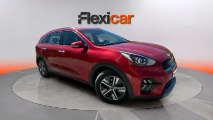 Usado Kia Niro 141 CV (103 kW) 2021 Rojo SUV
