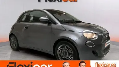 Usado Fiat 500e Icon 86 kW (118 CV) 2022 Gris Utilitario