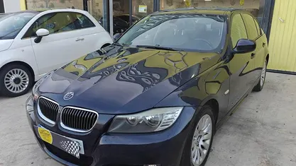 Azul Usado 2009 BMW 318 Berlina | 7995 € (Precio justo)