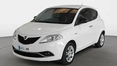 Blanco Usado 2017 Lancia Ypsilon Gold Utilitario | 9150 € (Precio justo)