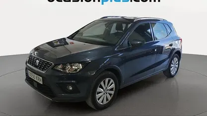 Usado Seat Arona Ecomotive 116 CV (85 kW) 2018 Gris SUV