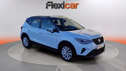 Usado Seat Arona Style 110 CV (80 kW) 2022 SUV