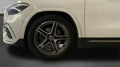 Usado Mercedes GLA200 AMG line 163 HP (119 kW) 2025 SUV