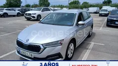 Gris / plata Usado 2021 Skoda Octavia Ambition Familiar | 15.300 € (Super precio)